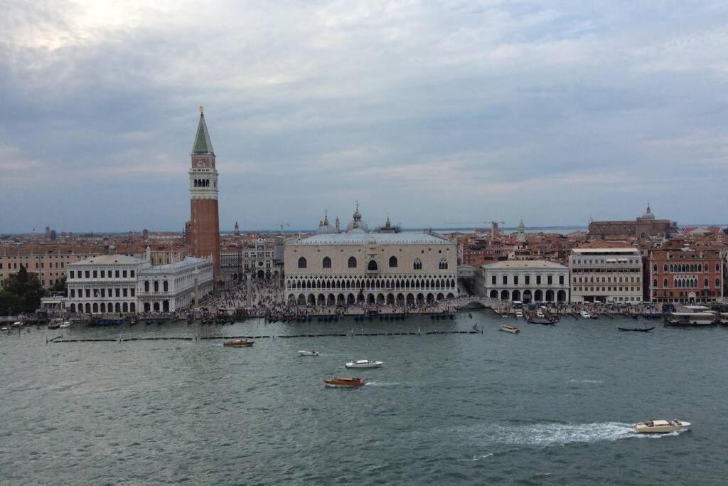 Ca' Venice Canal View Exterior photo